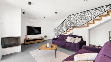 House, Smoking | 3 bedrooms