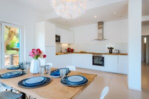 Villa | 5 bedrooms - Marceline in Prvi Luka (Vodice)