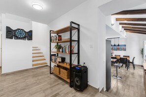 Vila, para fumantes | 4 quartos
