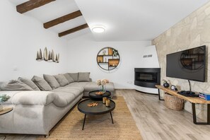 Villa | 4 bedrooms - Kalista in Betiga With 4 Bedrooms and 3 Bathrooms (Vodnjan)