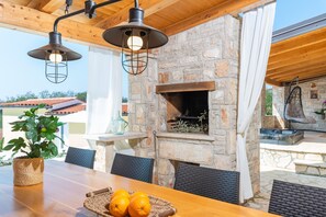 Villa | 4 bedrooms - Kalista in Betiga With 4 Bedrooms and 3 Bathrooms (Vodnjan)