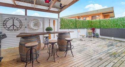 The Shack - Beautifully renovated 3 bedroom holiday home