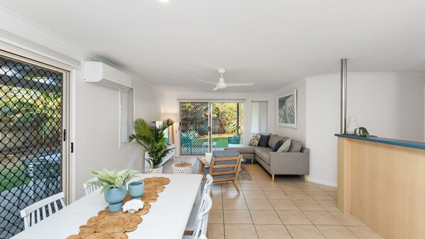 Interior - Unit 1 Marcoola Shores (Marcoola)