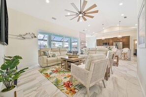 TV - VRCC Villa Hermosa (Cape Coral)