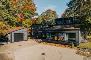 Exterior -  Sleeps 16 @ Shanty Creek; Chain of Lakes; Beach Access; Pool Access (Bellaire)
