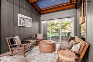 Smart TV, fireplace, books, music library -  Sleeps 16 @ Shanty Creek; Chain of Lakes; Beach Access; Pool Access (Bellaire)