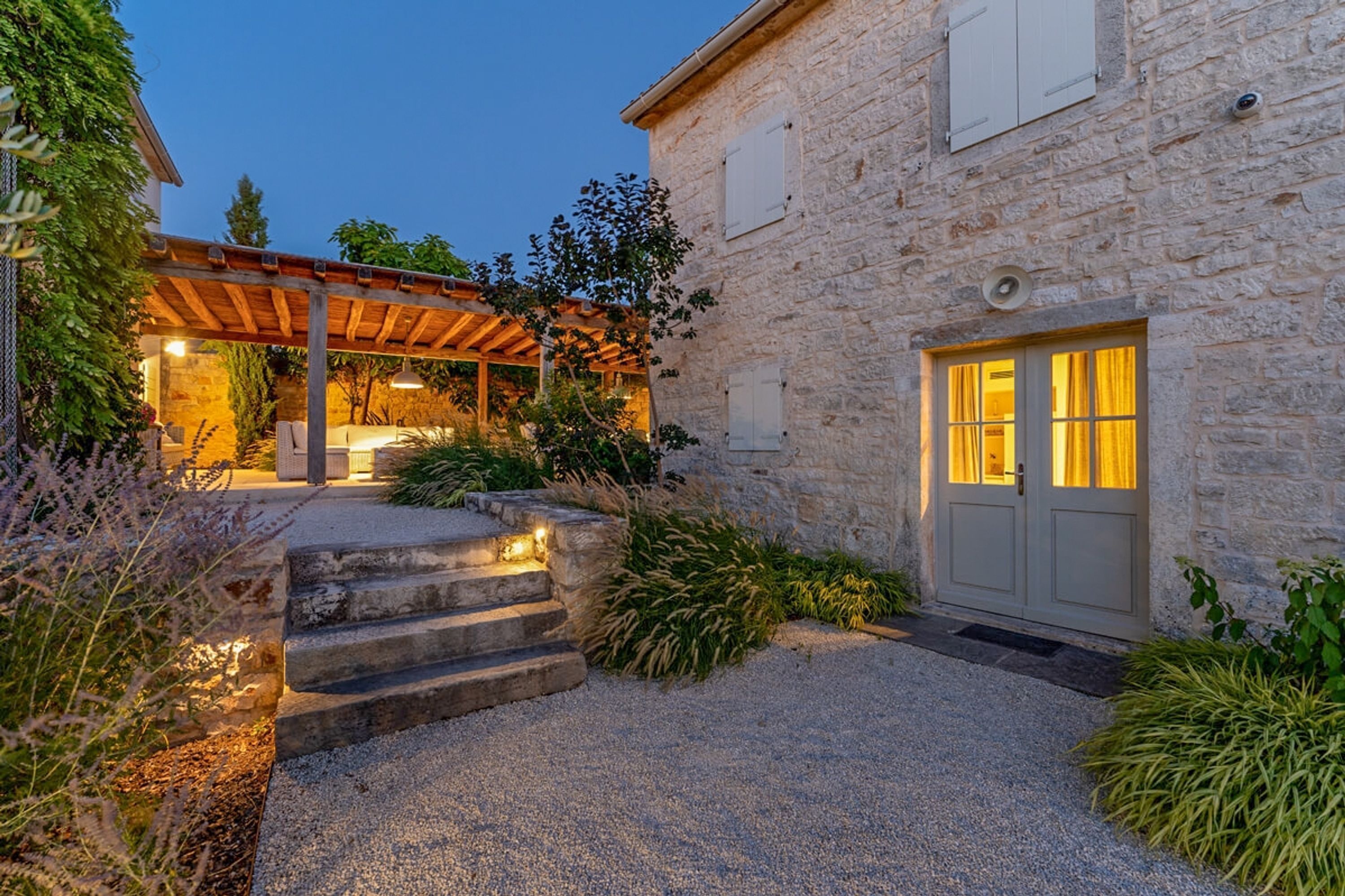 فيلا | 7 عدّة غرف نوم