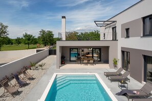 Villa - Median in Vodnjan With 4 Bedrooms and 2 Bathrooms (Vodnjan)