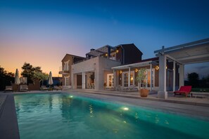 Villa | 5 dormitorios