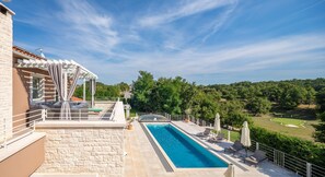 Villa | 5 bedrooms - Design Terra in Svetvin Enat (Svetvincenat)