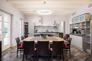 Villa | 5 bedrooms - Design Terra in Svetvin Enat (Svetvincenat)