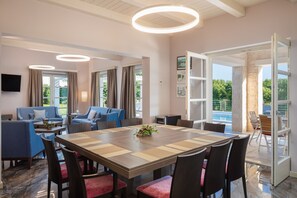 Maison, fumeurs | 5 chambres
