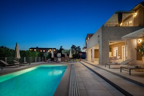 Villa | 5 dormitorios