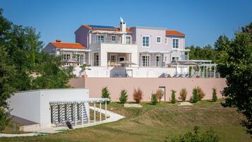 House, Smoking | 5 bedrooms