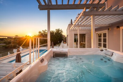 Design Aqua in Svetvin Enat