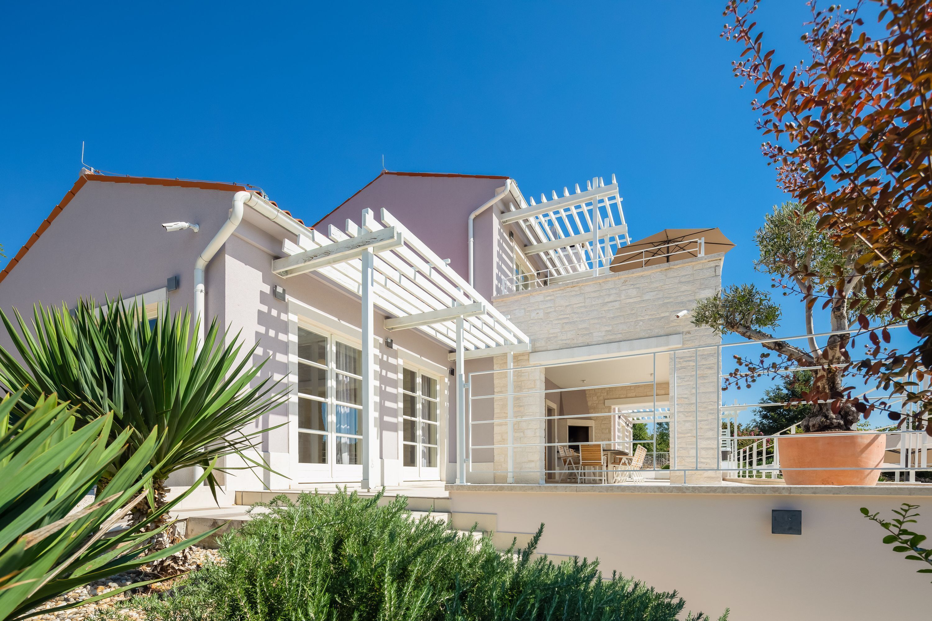 House, Smoking | 5 bedrooms