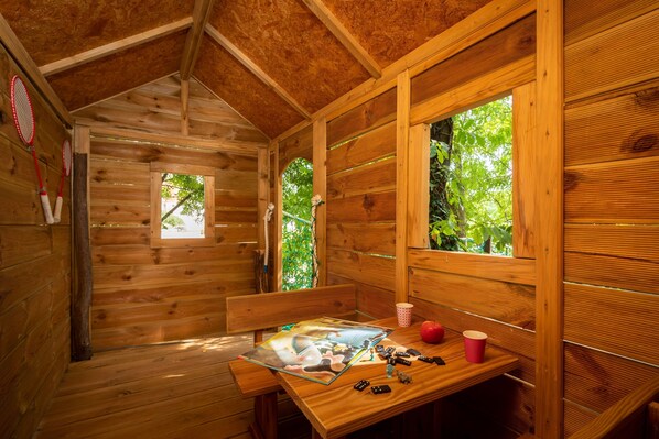Casa, para fumadores | 5 habitaciones 