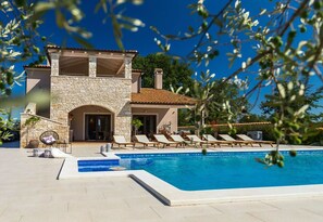 別墅 | 4 間臥室