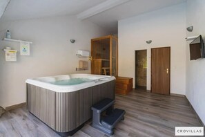 Villa | 5 bedrooms - Joe in Ilipi With 5 Bedrooms and 5 Bathrooms (Konavle)