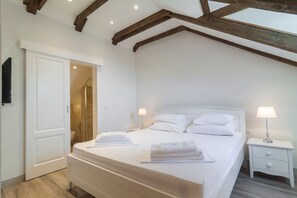 Casa, para fumadores | 5 habitaciones 