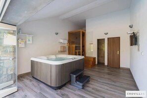 Villa | 5 bedrooms - Joe in Ilipi With 5 Bedrooms and 5 Bathrooms (Konavle)