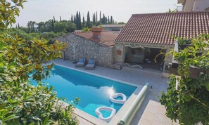 Villa | 5 bedrooms - Joe in Ilipi With 5 Bedrooms and 5 Bathrooms (Konavle)