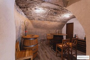 Villa | 5 bedrooms - Joe in Ilipi With 5 Bedrooms and 5 Bathrooms (Konavle)