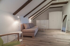 Villa | 5 bedrooms - Joe in Ilipi With 5 Bedrooms and 5 Bathrooms (Konavle)