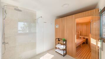 4 bedrooms