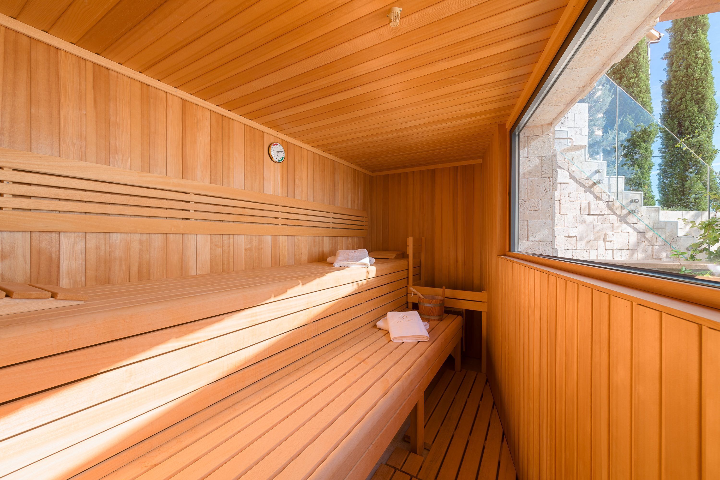 4 عدّة غرف نوم