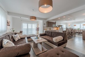 Villa | 4 bedrooms - Dalmacija I in Suko an (Sukosan)