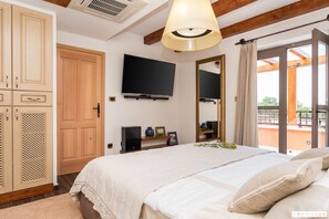 5 bedrooms - Ij Dvori in Skradin With 5 Bedrooms and 5 Bathrooms (Skradin)