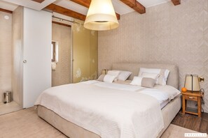 Casa, para fumadores | 5 habitaciones 