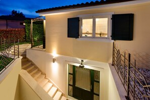 Villa | 3 bedrooms - Santa Domenica in Labinci (Kastelir-Labinci)