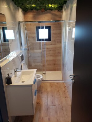 House | 2 bedrooms - Lux V in Murter With 2 Bedrooms and 1 Bathrooms (Tisno)