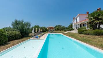 House | 6 bedrooms