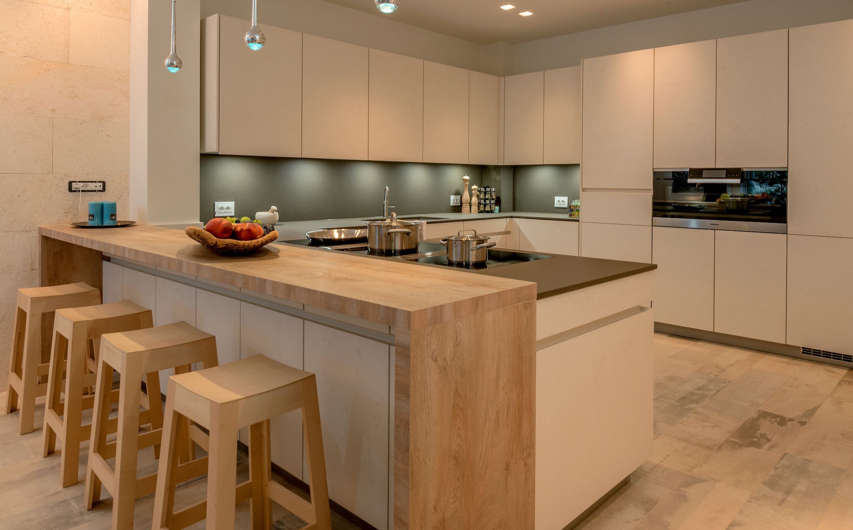 فيلا | 6 عدّة غرف نوم