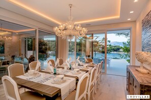Biệt thự | 6 phòng ngủ 