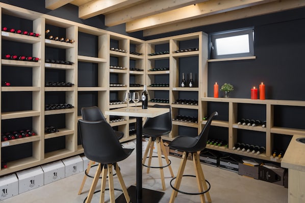 House, Smoking | 7 bedrooms - Ambienta in Svetvin Enat (Svetvincenat)