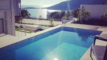 House | 6 bedrooms