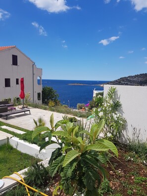 Villa | 6 bedrooms - Hrvatska in Ra anj With 6 Bedrooms and 3 Bathrooms (Rogoznica)