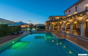 วิลล่า | 5 ห้องนอน