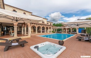 Casa, fumadores | 5 dormitorios