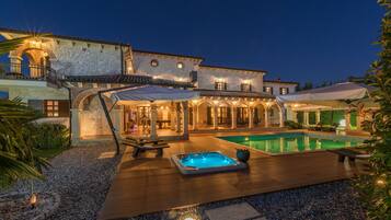 House, Smoking | 5 bedrooms