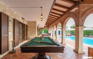 Villa - Carolus in Barat With 5 Bedrooms and 5 Bathrooms (Visnjan)