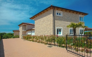 House, Smoking | 8 bedrooms - Complex Luve in Tar-vabriga (Tar-Vabriga)