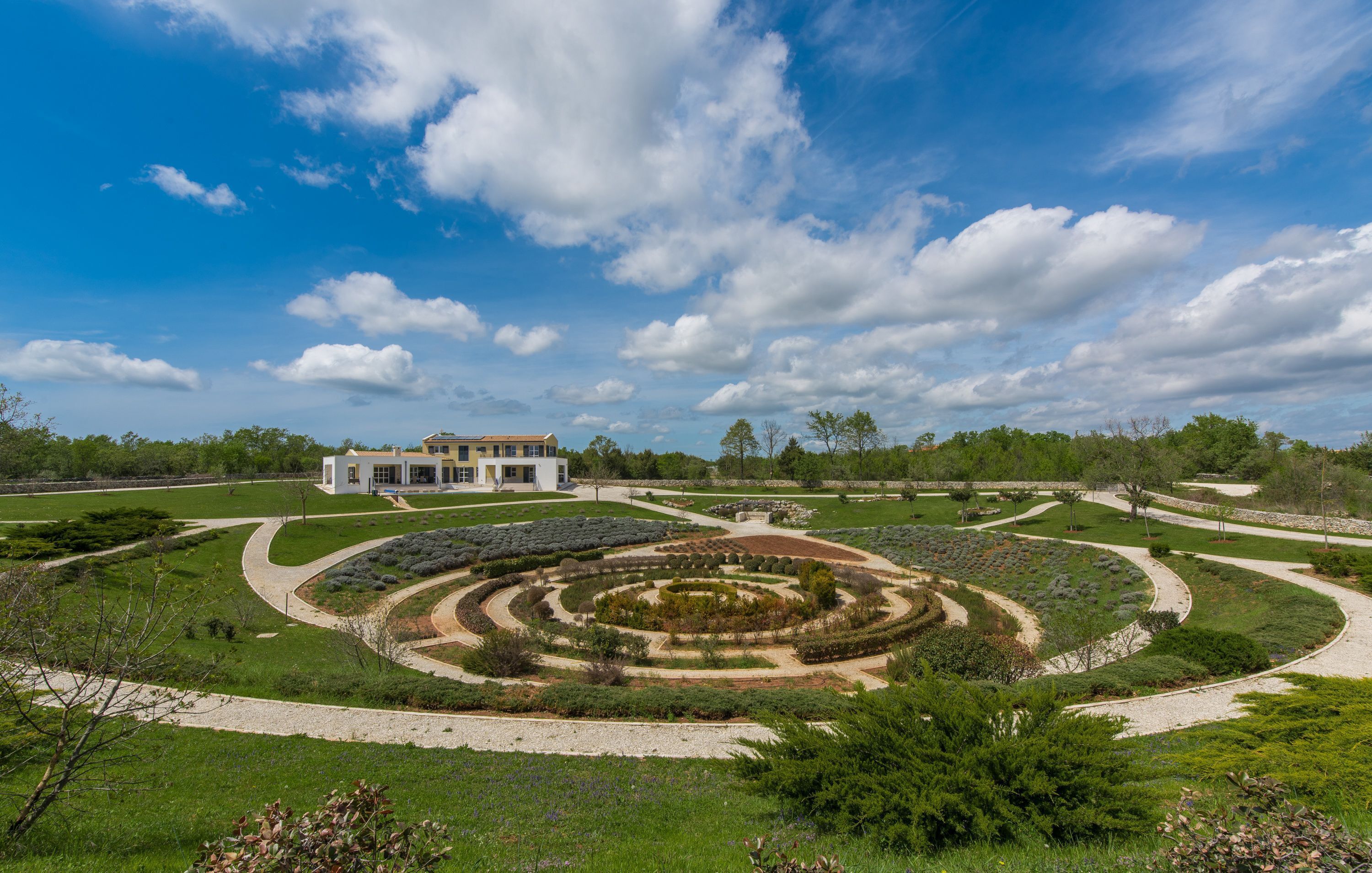 5 عدّة غرف نوم