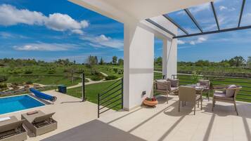 Casa, fumatori | 5 camere