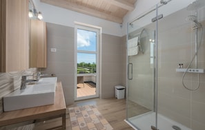 House, Smoking | 5 bedrooms