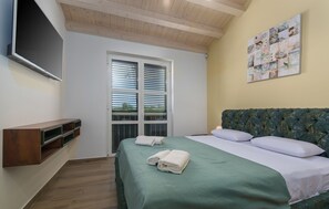 5 bedrooms - Arkaim in Filipana With 5 Bedrooms and 5 Bathrooms (Marcana)